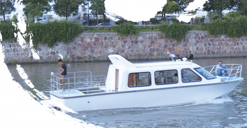 休閑游艇購(gòu)買指南:如何選擇合適的船